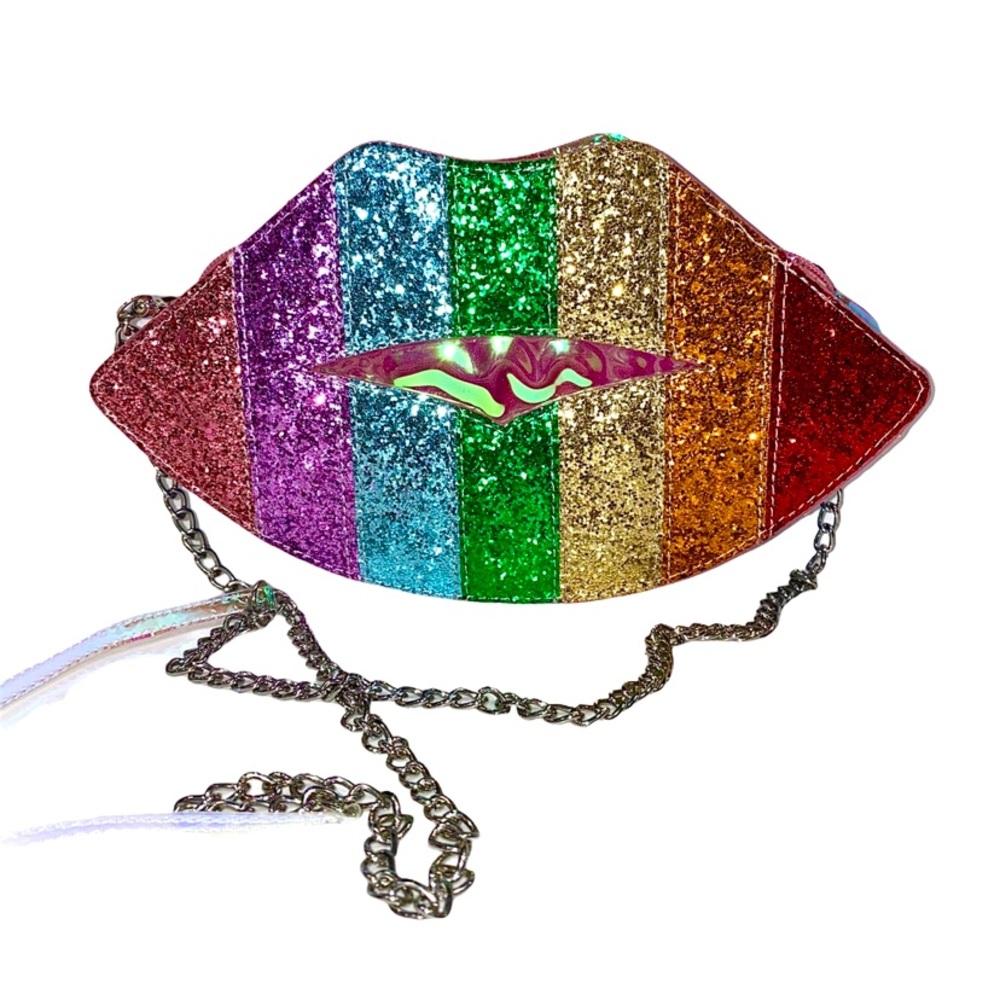 NWT Bari Lynn lips purse